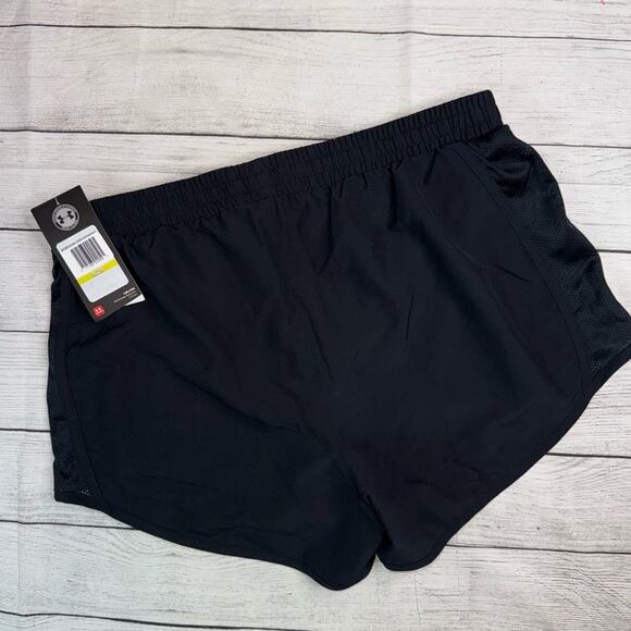 Under Armour NWT Women's Fly-By Run Shorts Performance Active Black Size Medium - Picture 10 of 10